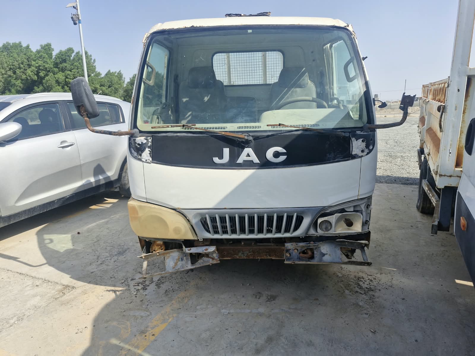 JAC شاحنة